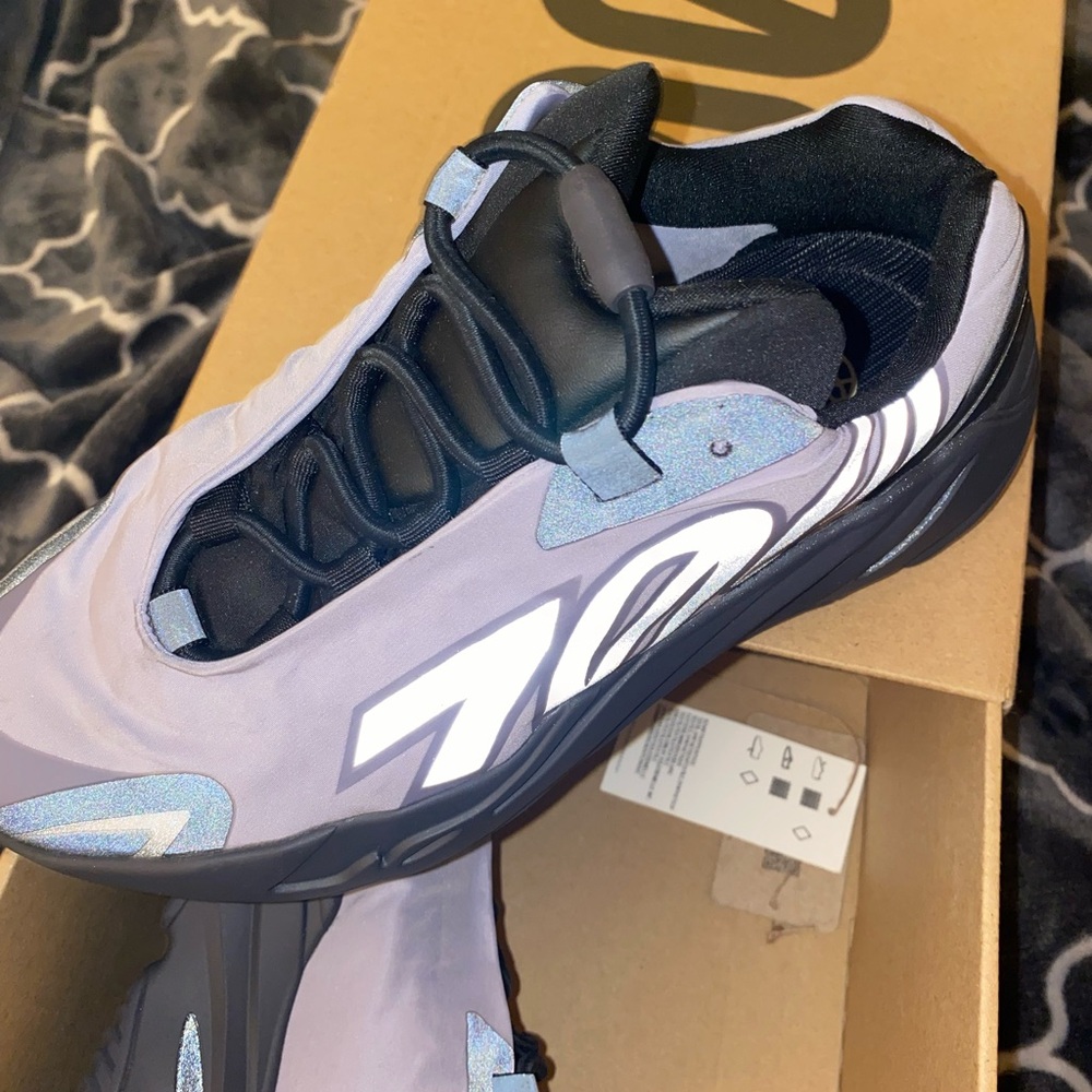 Yeezy 700